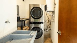 novara304-