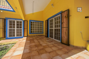 the-yellow-cozumel-house-