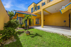 the-yellow-cozumel-house-