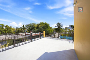 the-yellow-cozumel-house-