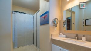 deck-12-closet