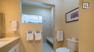 deck-12-bathroom